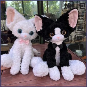 もこもこ耳長猫ぬいぐるみ 青い瞳とピンクのリボン