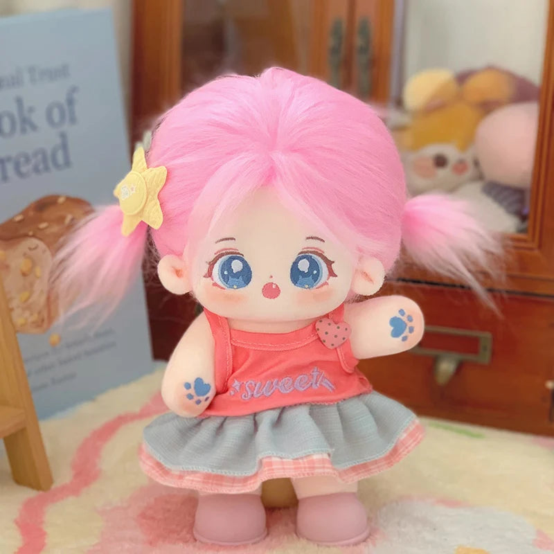 ぬいぐるみ ピンク髪のキラキラ瞳 イチゴ柄ワンピースと帽子 - 画像 (25)
