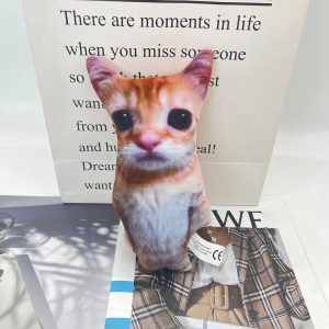 大きな瞳のリアルプリント 茶トラ猫 ぬいぐるみ