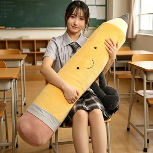 ふわふわ笑顔の巨大鉛筆抱き枕